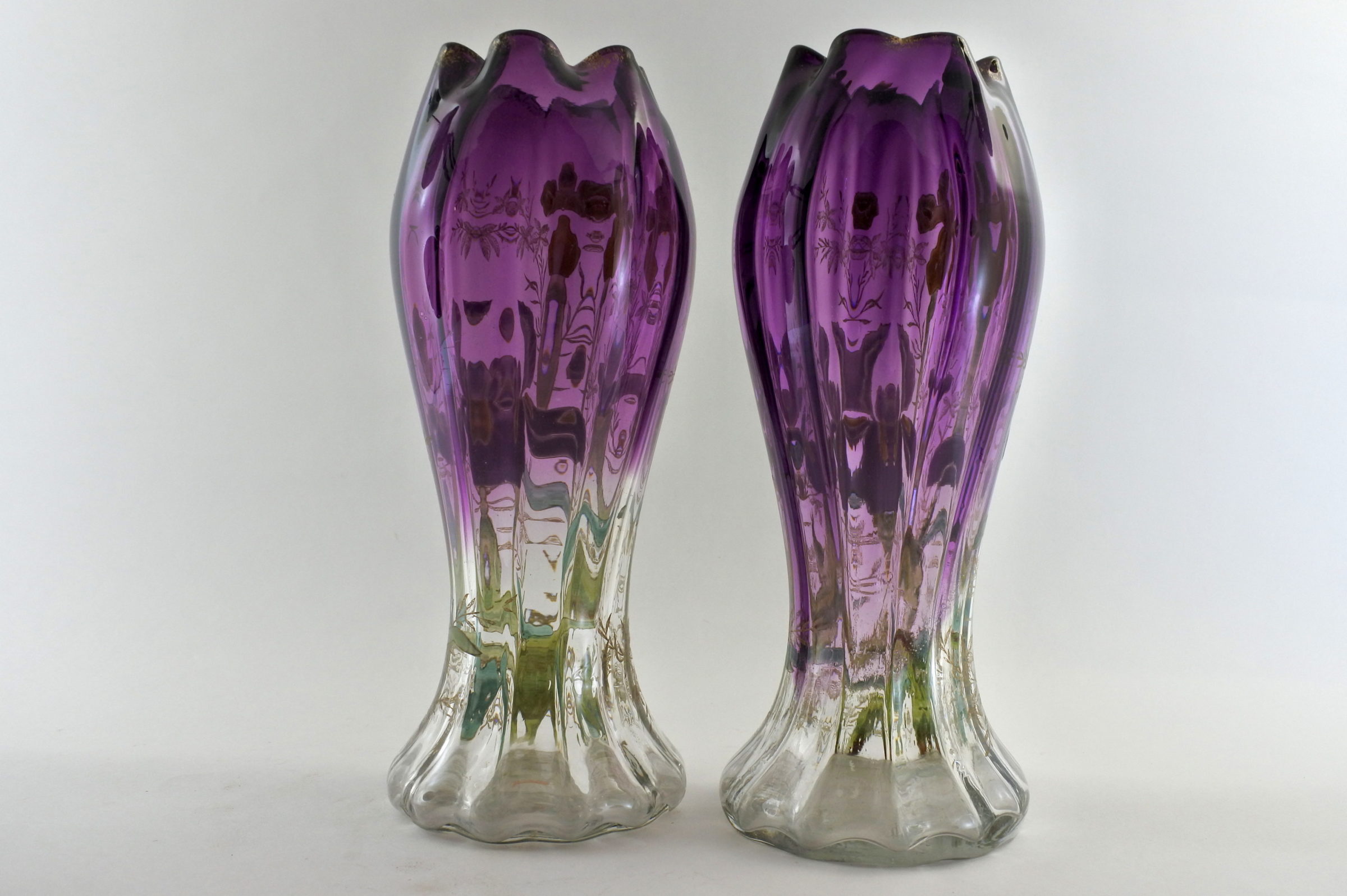 Coppia di vasi Legras in vetro soffiato e smalti con iris - 3