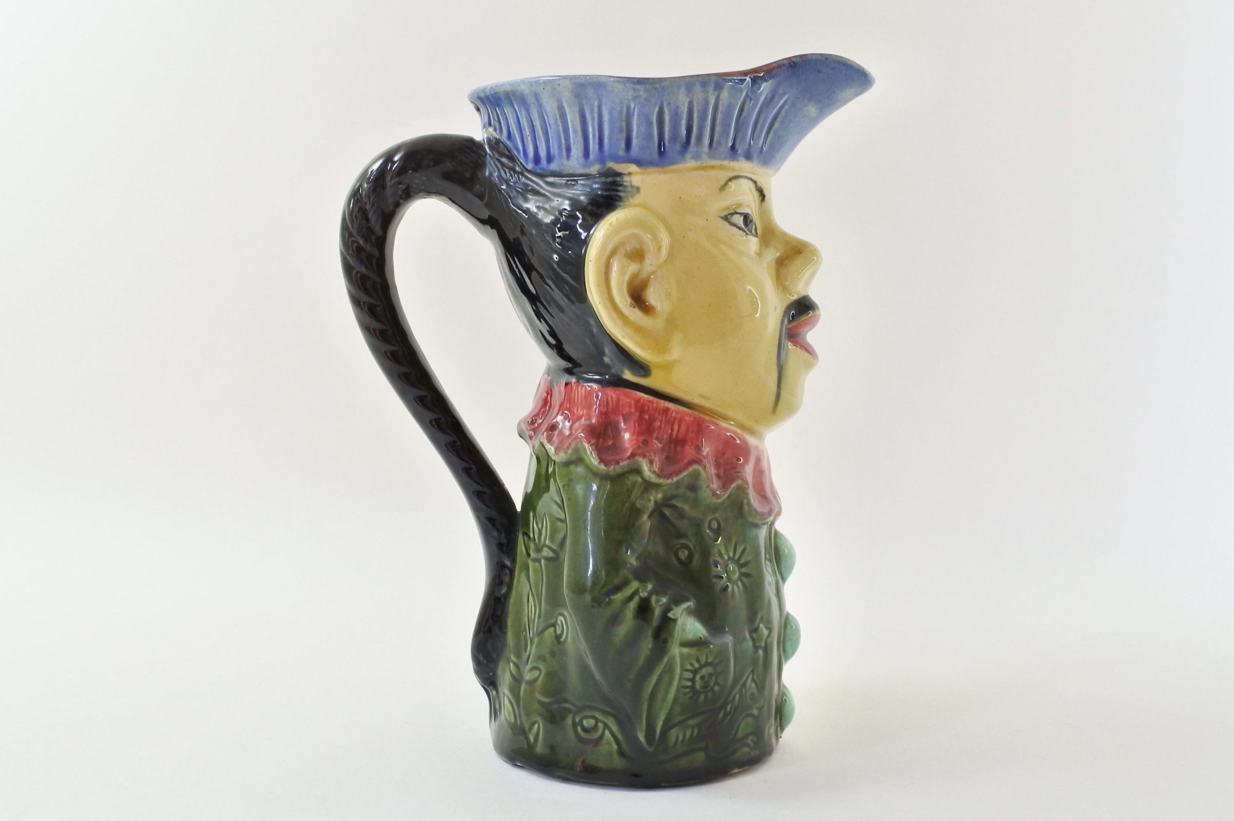 Brocca in ceramica barbotine a forma di cinese - Orchies - 4