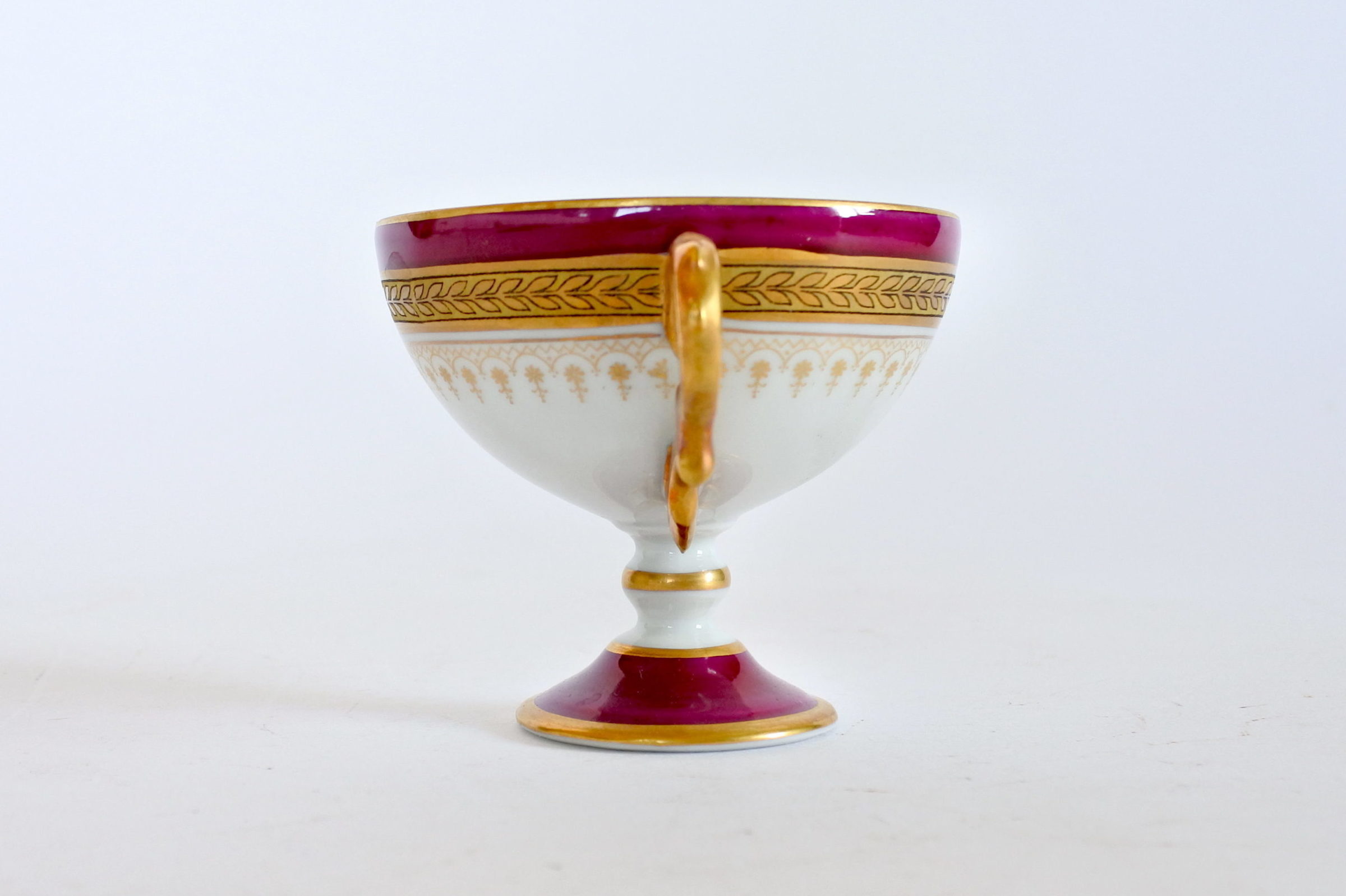 Tazzine in porcellana di Limoges decorate con smalto rosso e greche dorate - 7