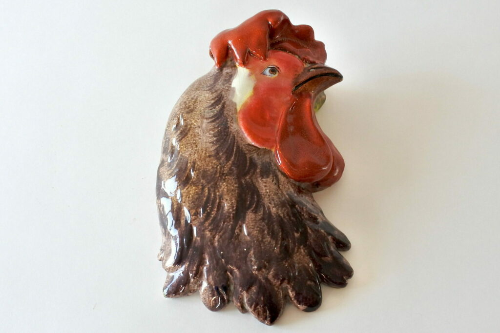 Portafiori da parete in ceramica barbotine a forma di testa di gallo