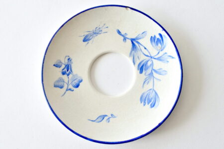 Bobeche raccoglicera in ceramica bianca con decoro blu